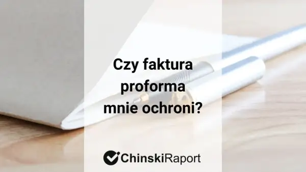 Otwarty notatnik z długopisem i tekstem "Czy faktura proforma mnie ochroni?".